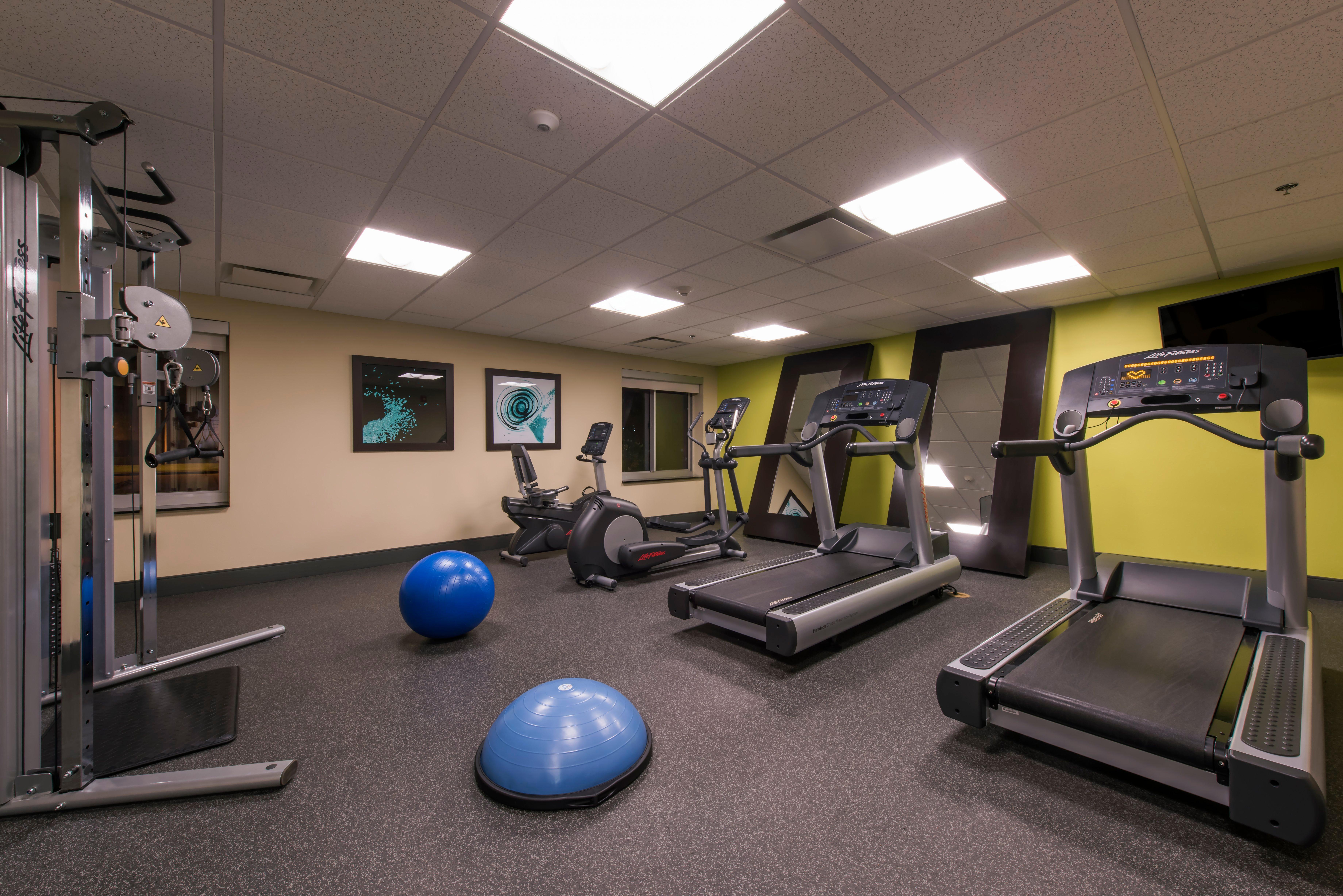 Holiday Inn Express & Suites Colorado Springs Central By Ihg Esterno foto