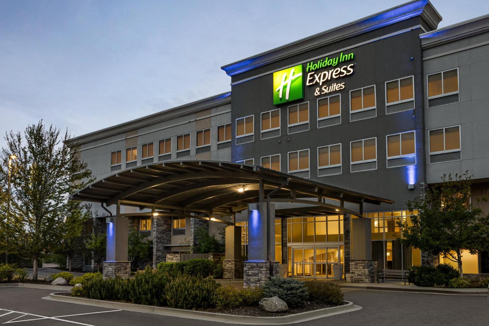 Holiday Inn Express & Suites Colorado Springs Central By Ihg Esterno foto