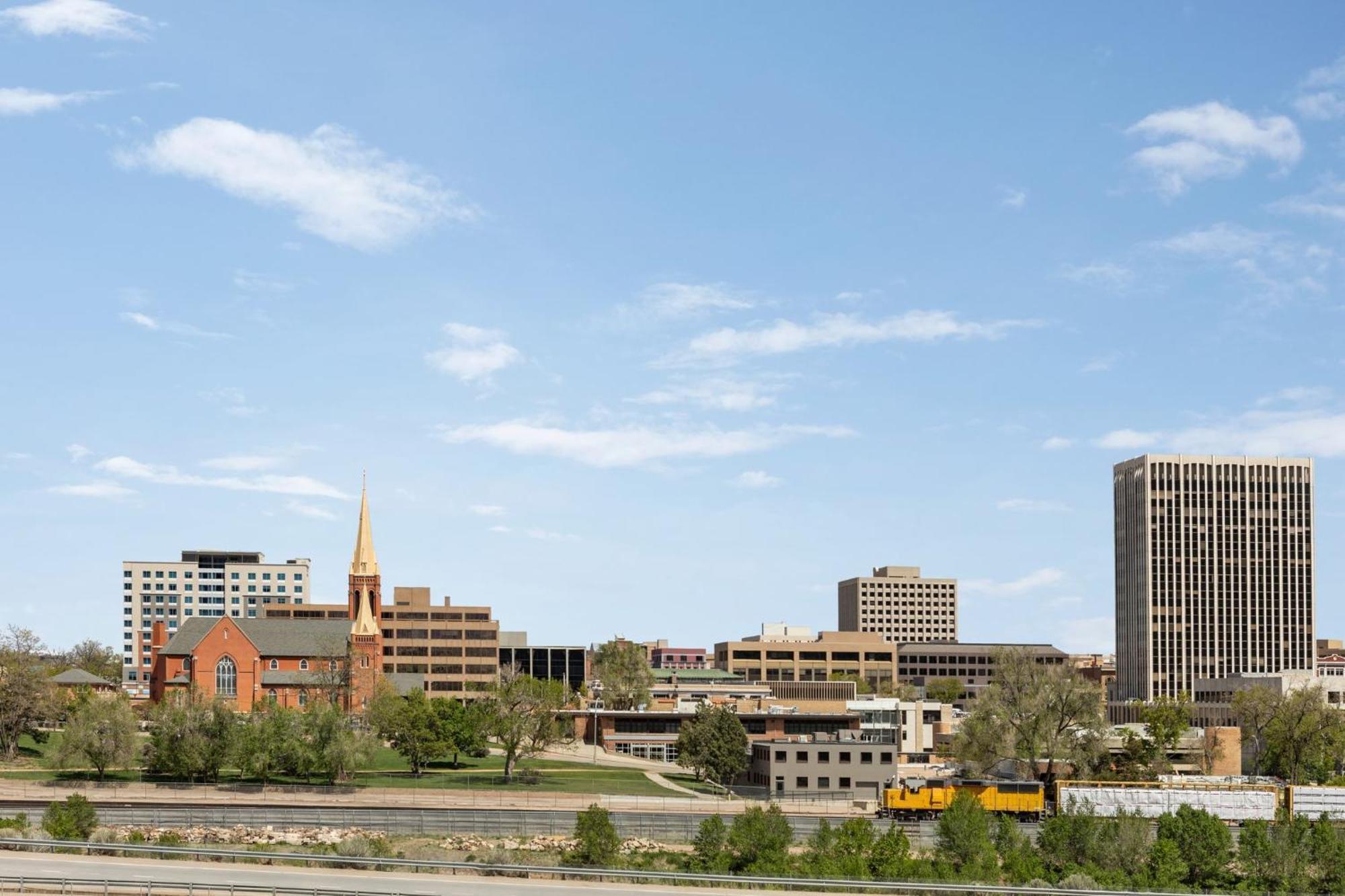 Holiday Inn Express & Suites Colorado Springs Central By Ihg Esterno foto